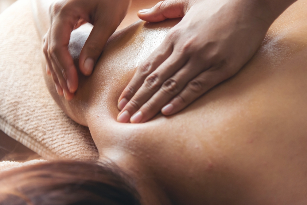Thai,Massage,Spa,Body,Back,Pain,Massage.,Asian,Woman,Back